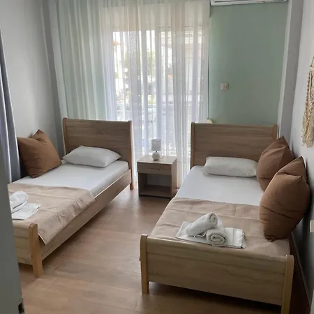 Theodora Apartament *