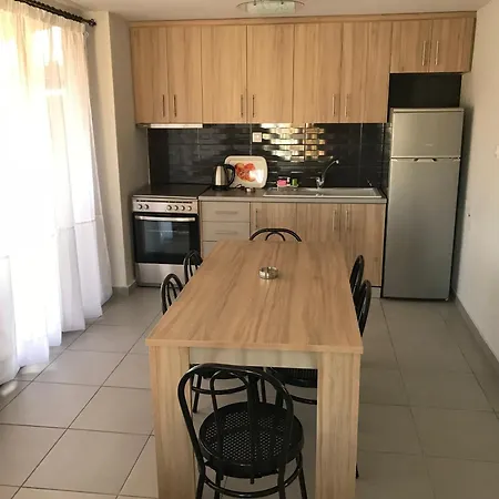 Theodora Apartament *