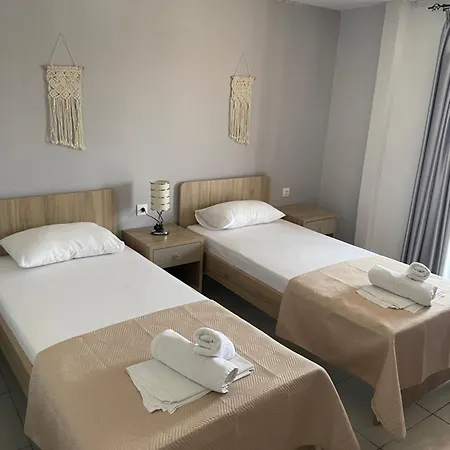 Theodora Apartament Flogita